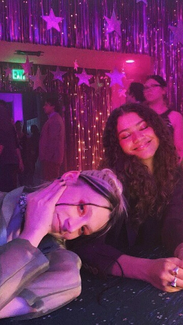 720x1280  Euphoria, обнаруженная Lee_azul на We Heart It