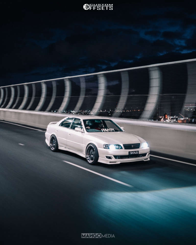 800x1000  Toyota Chaser 1998 года с колесными дисками 18x9 22 Cosmis Racing Xt-005r и 235/40R18 Bridgestone Potenza и койловерами | Пользовательские смещения