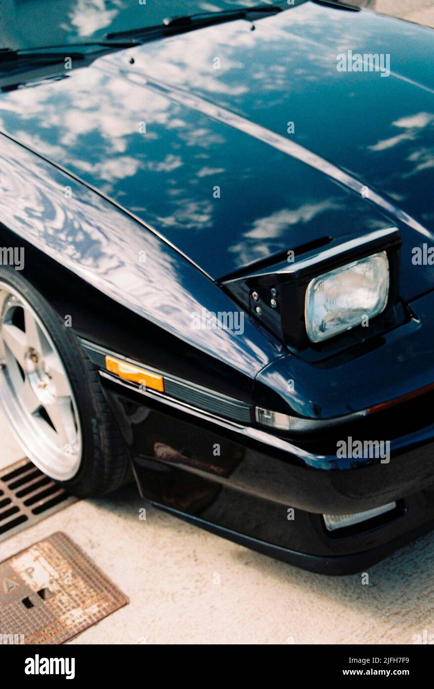 877x1390  Классический автомобиль Toyota: стоковые фотографии и изображения в высоком разрешении - Страница 6 - Alamy