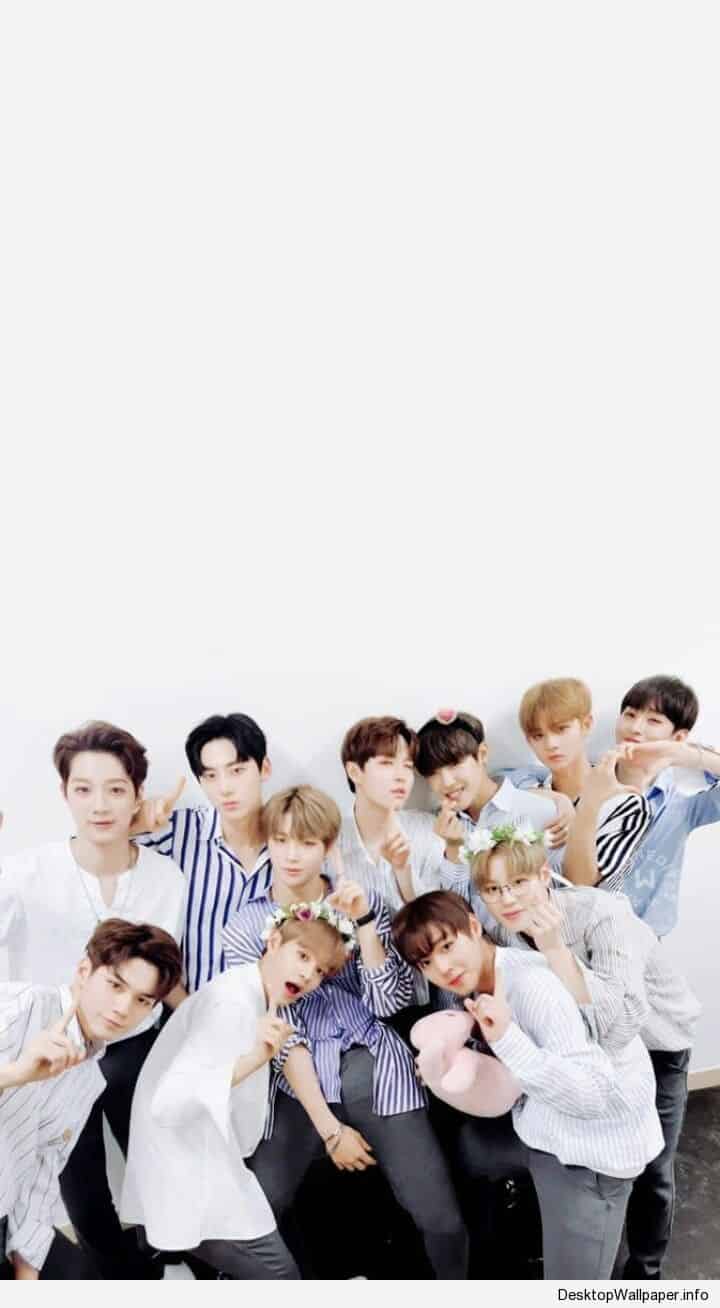 720x1308  Пин от пользователя 🌼flowers🌸 на доске Wanna One 🌸 | K-pop обои, Музыка Billboard, Обои Seventeen