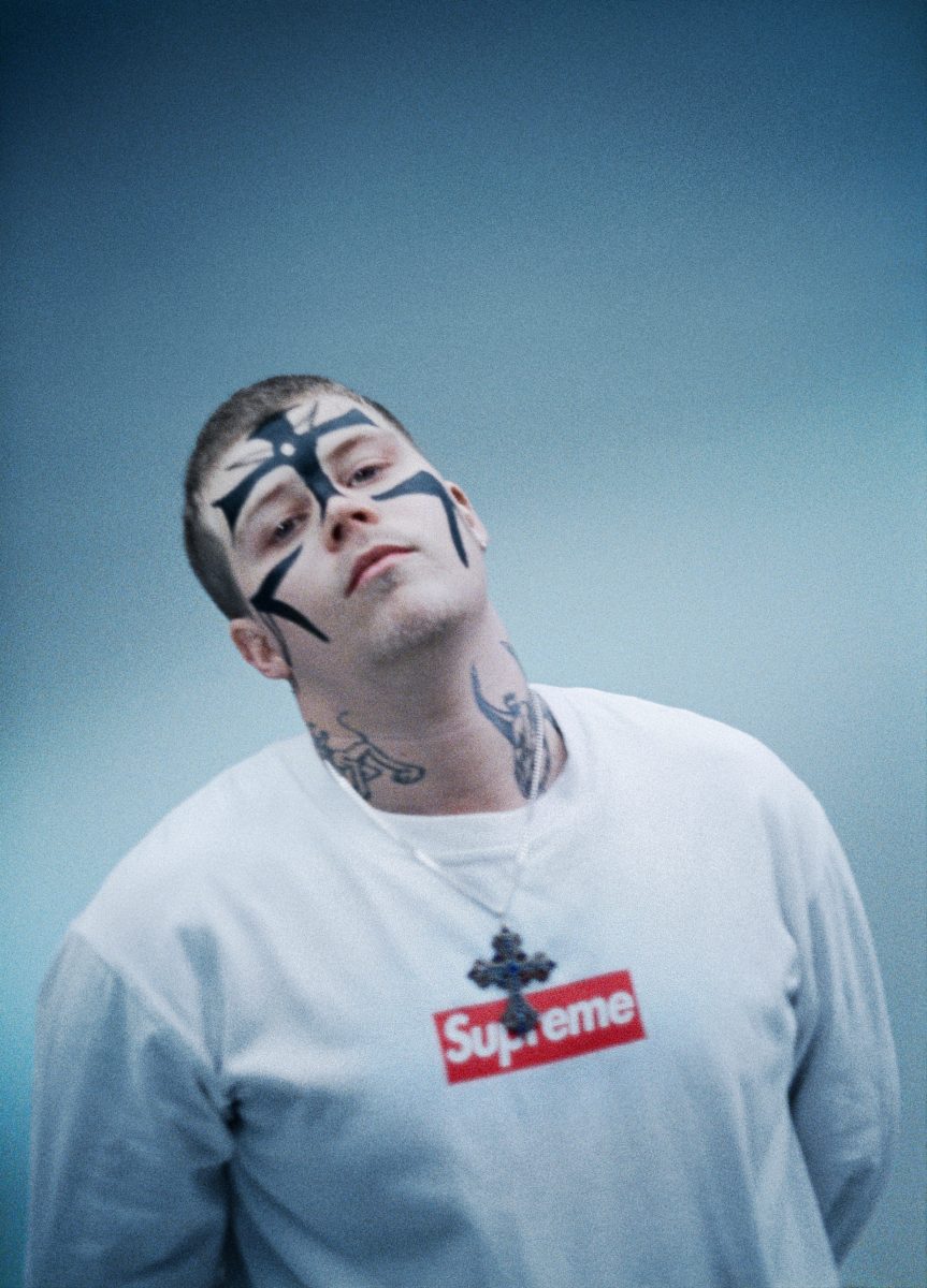 863x1200  Ханна Мун фотографирует Юнга Лина для Supreme – Новости – DoBeDo представляет