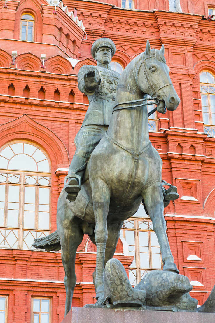 737x1106  Скачать обои Джерри Блэквелл, скрещивающее оружие | Обои.com