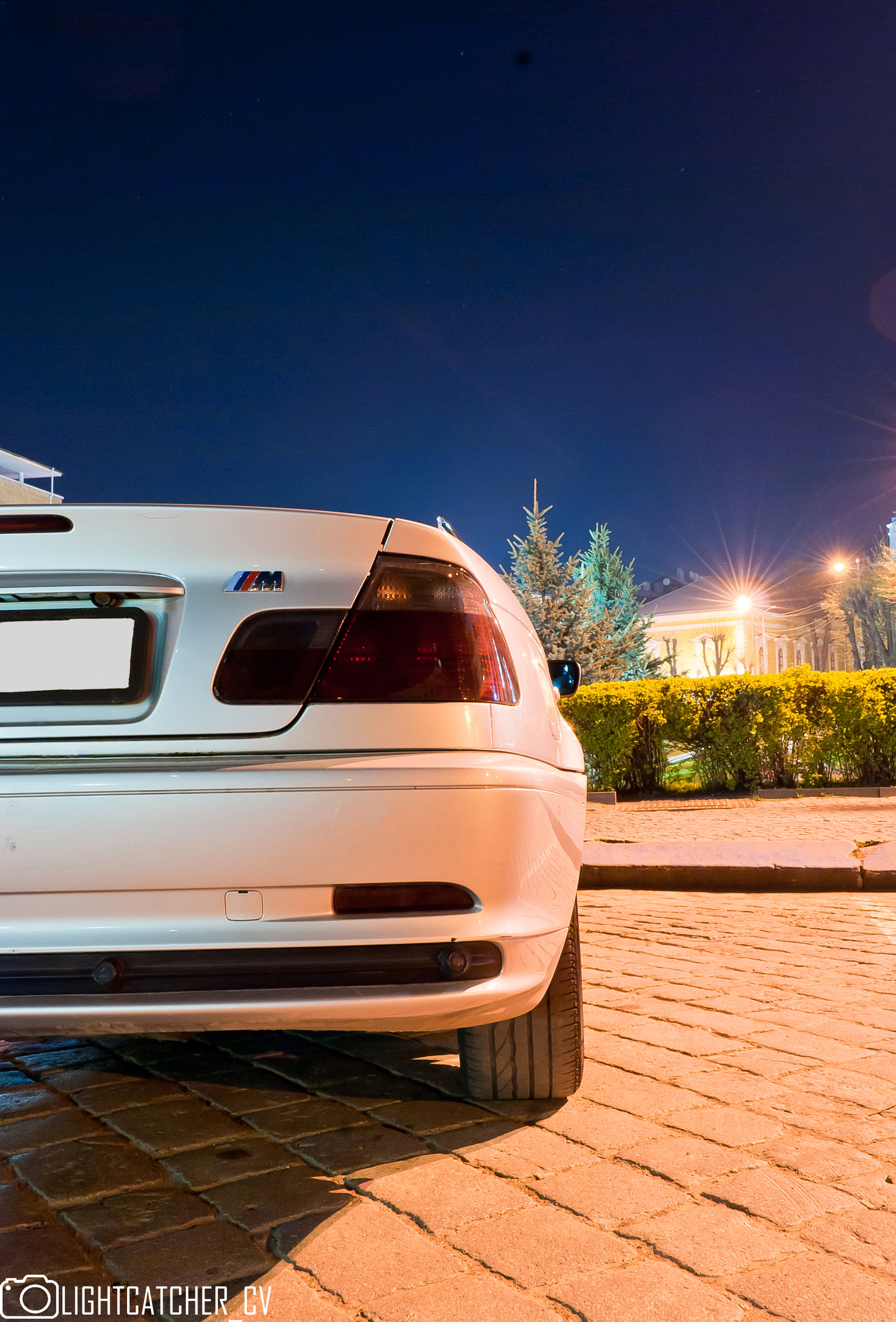 1600x2359  Пробую фотографировать любимую марку авто в темноте. | Пикабу