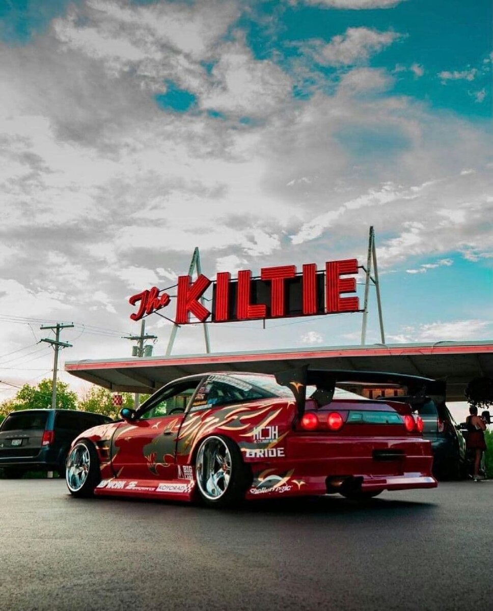 968x1200  Крутые фотографии машин на обои телефона | Игорь Потехин | Дзен