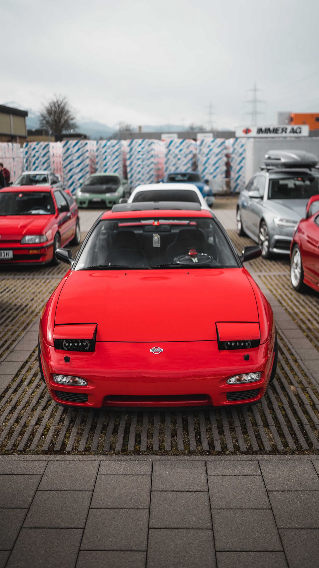 1080x1920  Скачать 1080x1920 nissan, машина, вид спереди, красный обои, картинки  samsung galaxy s4, s5, note, sony xperia z, z1, z2, z3, htc one, lenovo vibe