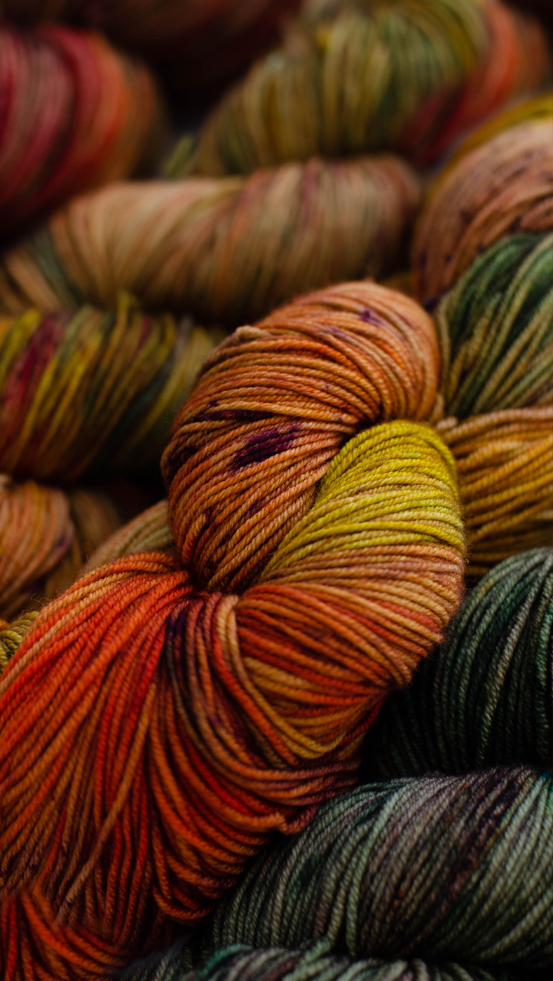 Обои для телефона • 03