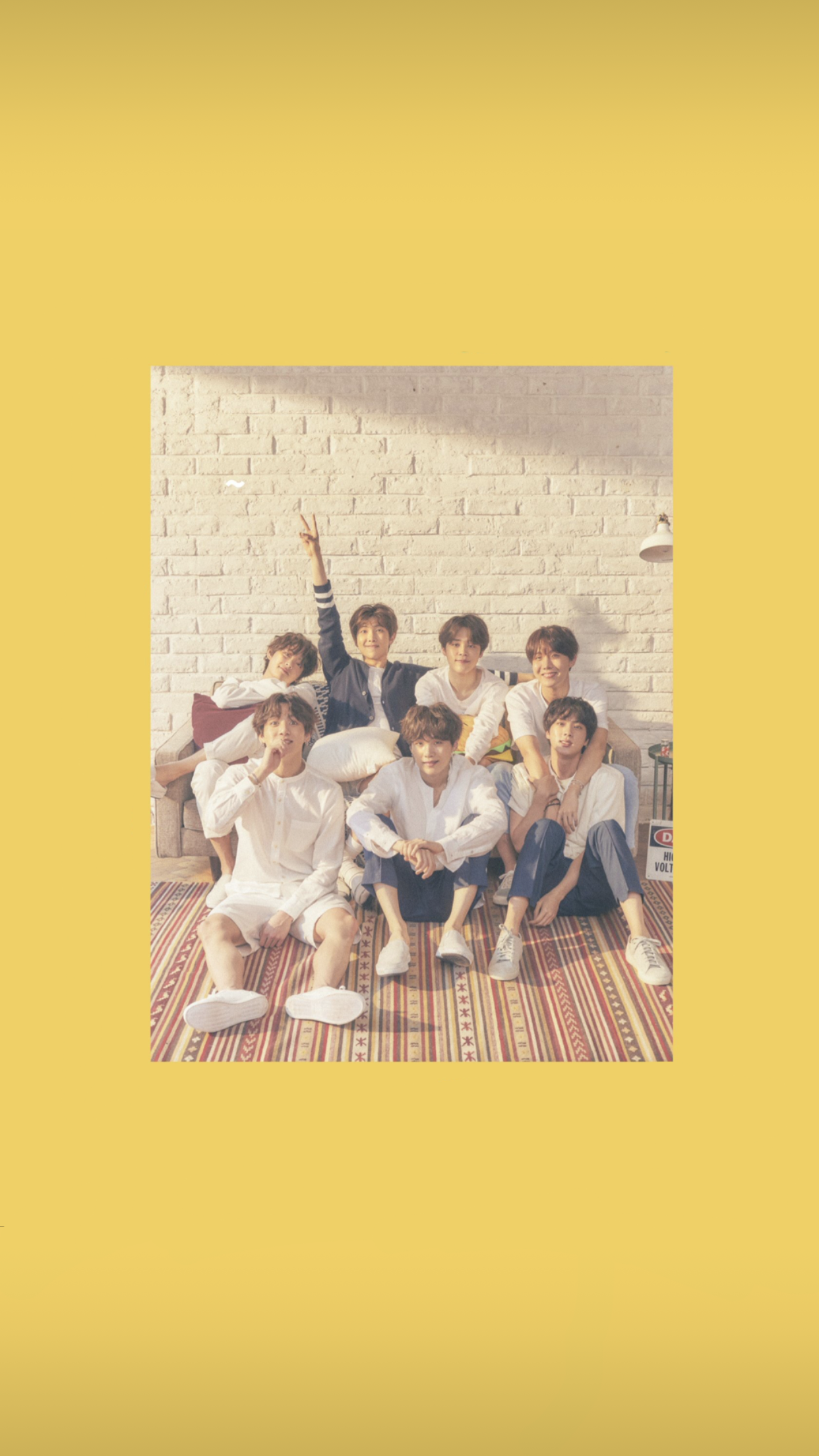 1242x2208  wallpaper #bts #aesthetic #yellow #jin #jimin #taehyung #v #rm #suga #jhope #followme # follow4follow | Seni Artis Animasi
