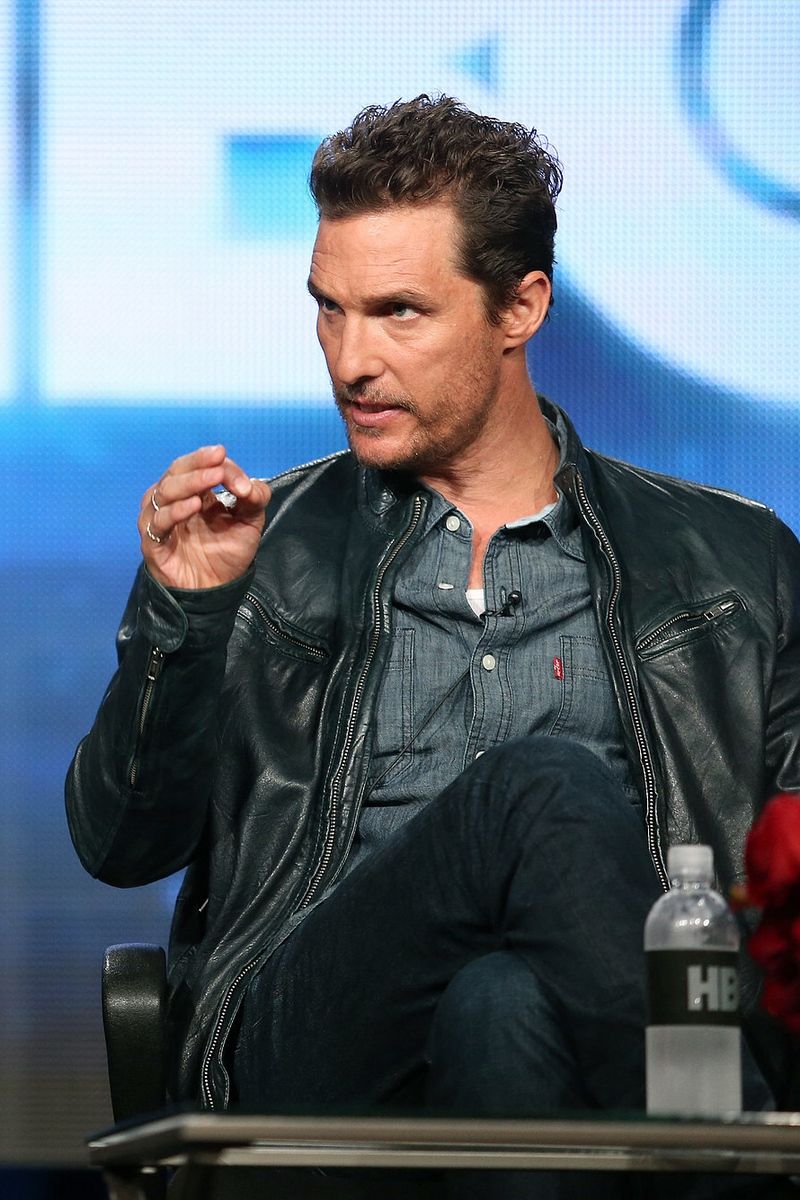 800x1200  Intestellar McConaughey - HD 1080 Обои - WallpaperTip