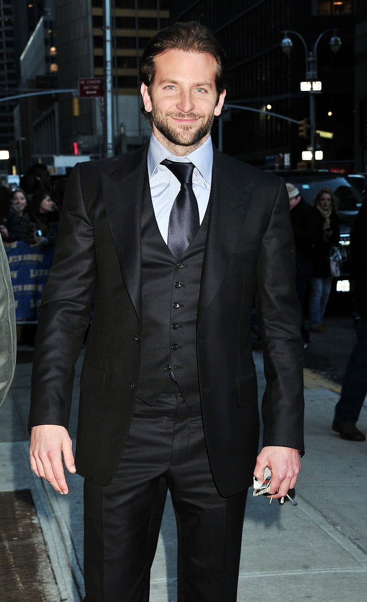 728x1192   Брэдли Купер обои от DLJunkie - 1e - Бесплатно на ZEDGE ™ 