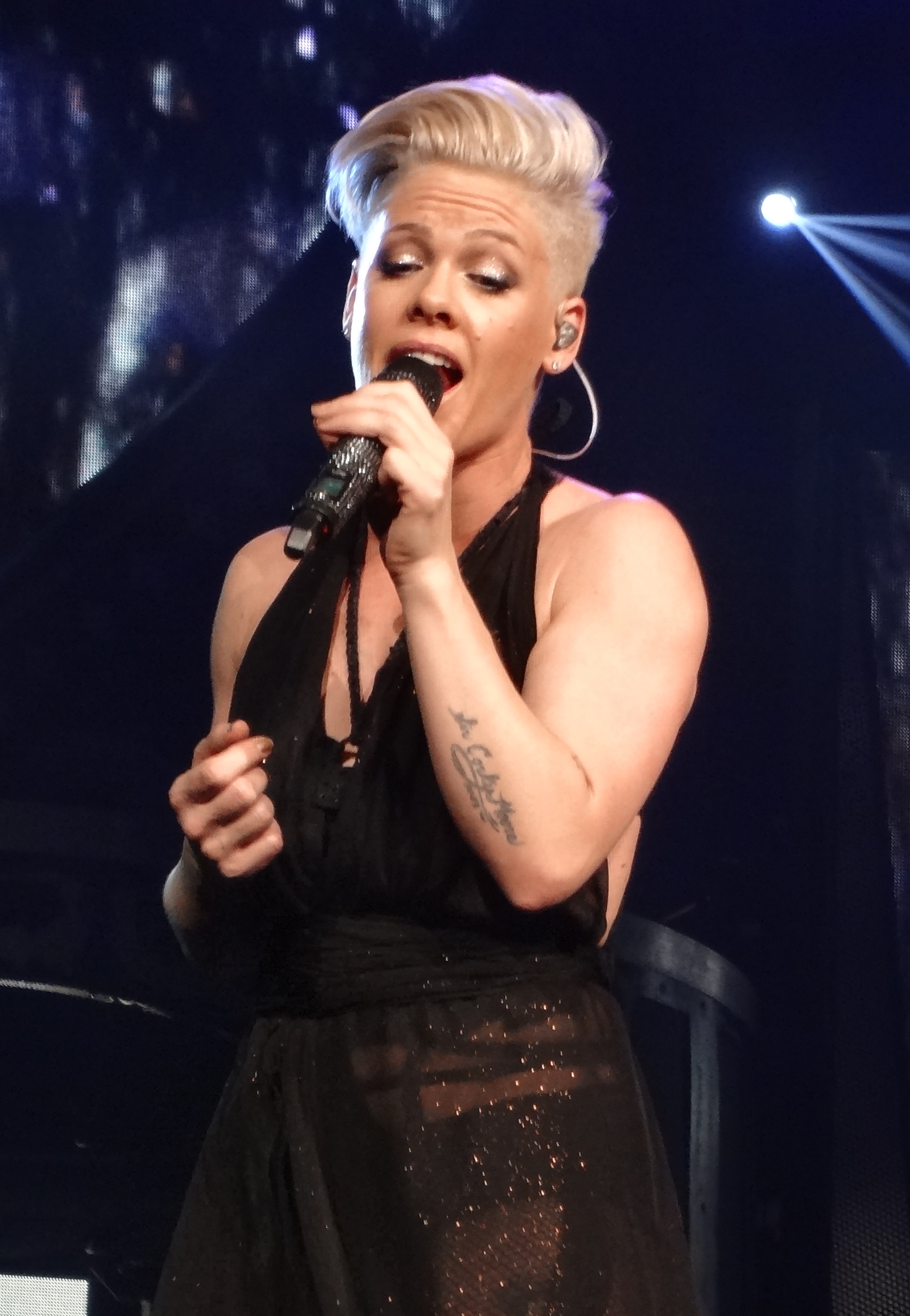 2142x3100   Источник - Википедия - P Nk - 2142x3100 - Скачать HD обои - WallpaperTip