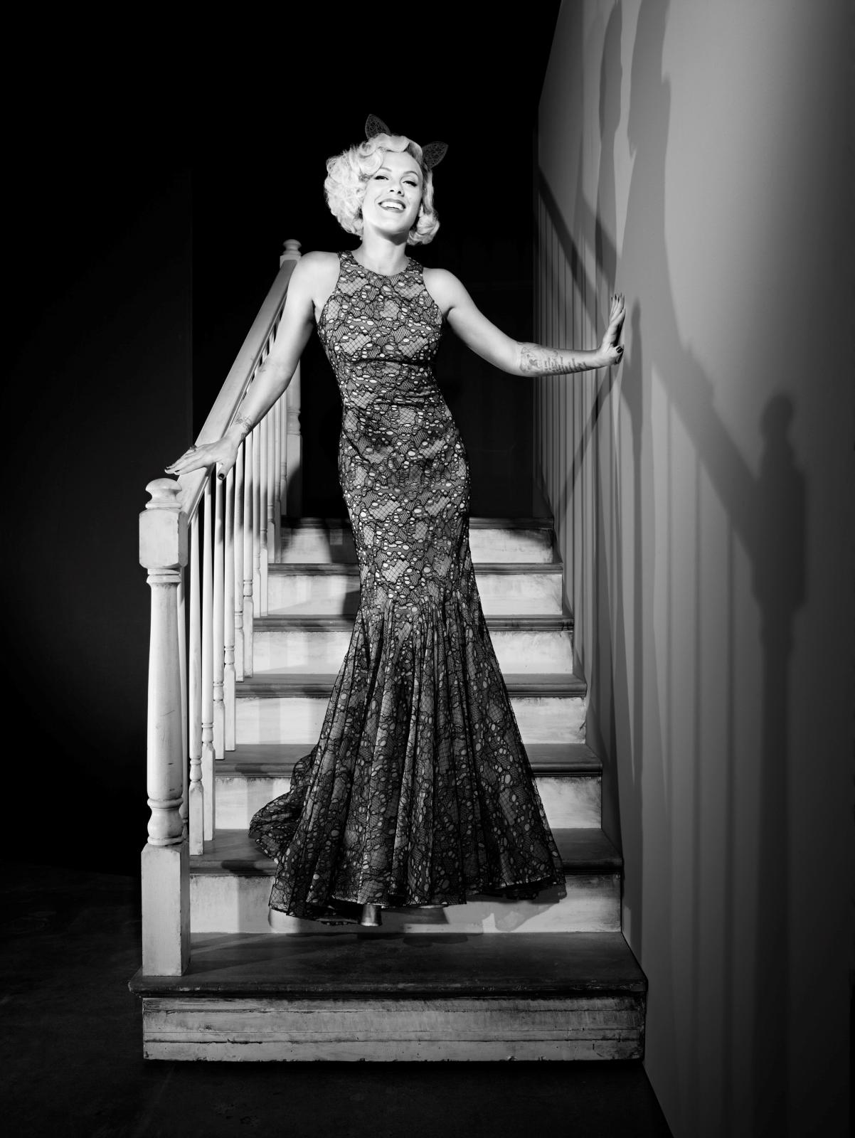 1202x1600  Photos - P! NK 