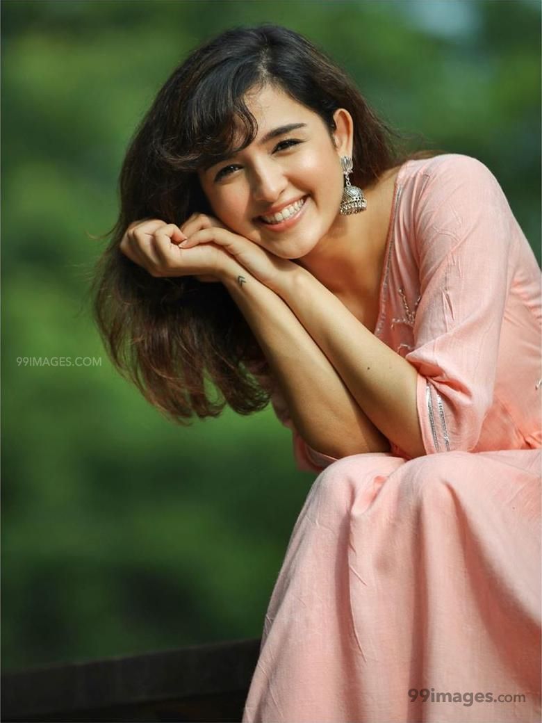 780x1040   Симпатичные HD обои Ширли Сетия и изображения HD 1080p | AboutFeed - Последние популярные новости и видеоролики о вирусах | Ширли Сетия Самая красивая индийская актриса Ширли 