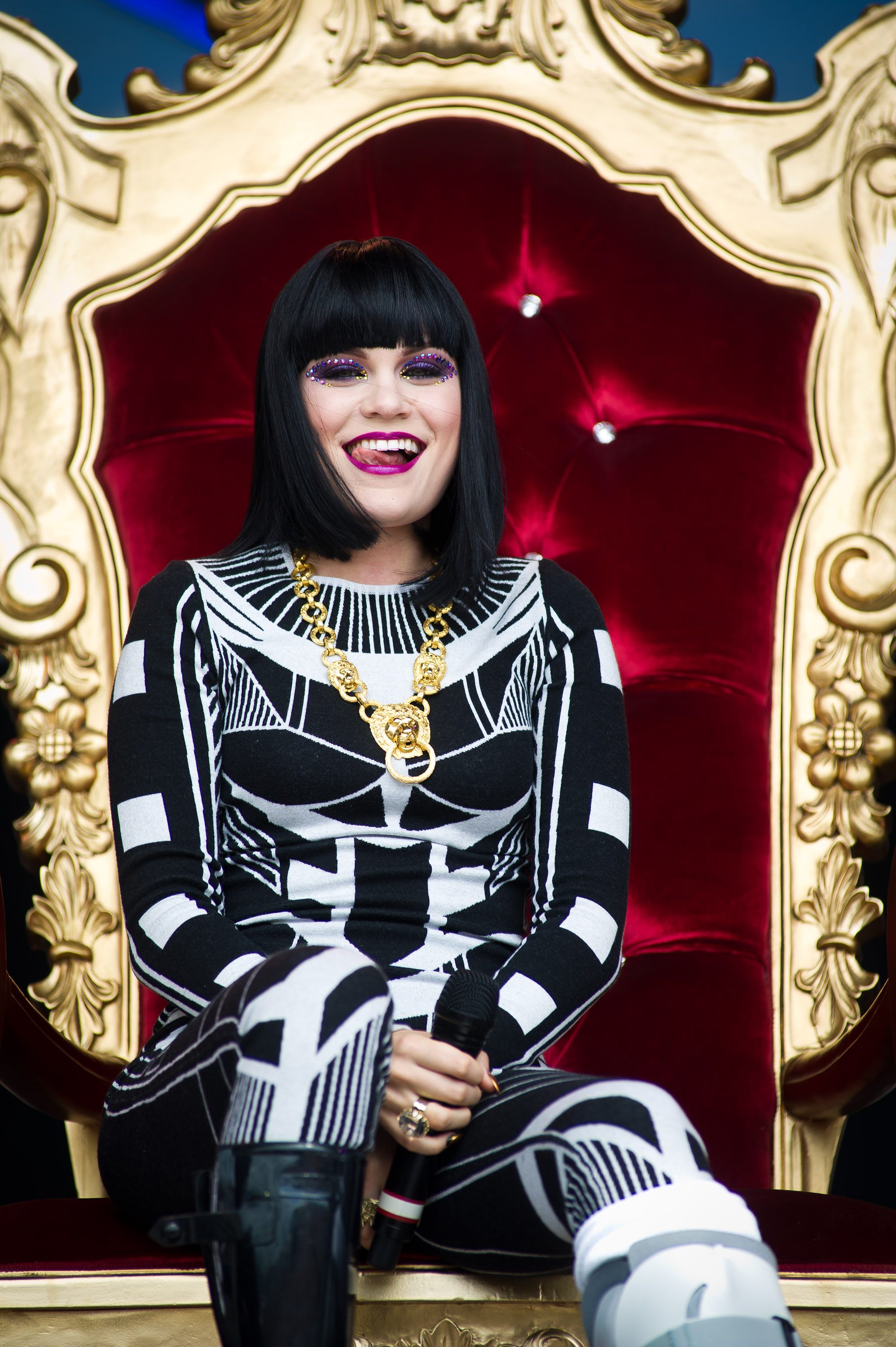 1996x3000   Бесплатно скачать HD обои Джесси Дж. Галереи Джесси Дж. Фото Джесси Дж. Обои [1920x1080] для рабочего стола Мобильный \ u0026 планшет | Исследуйте 46+ Джесси Дж. Обои | Джесси обои Disney Channel J Wallpape