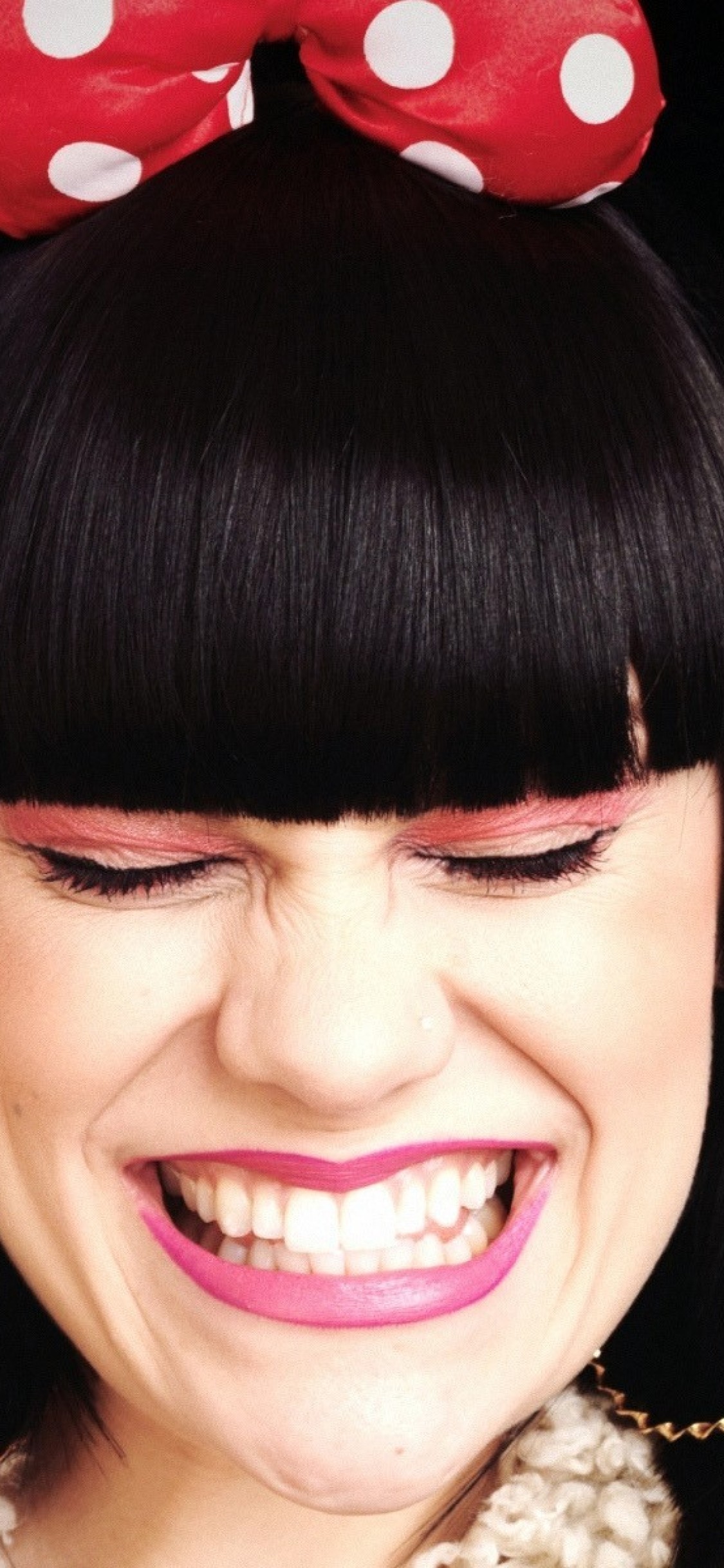 1125x2436  Jessie J Flashlight Wallpapers - Wallpaper Cave