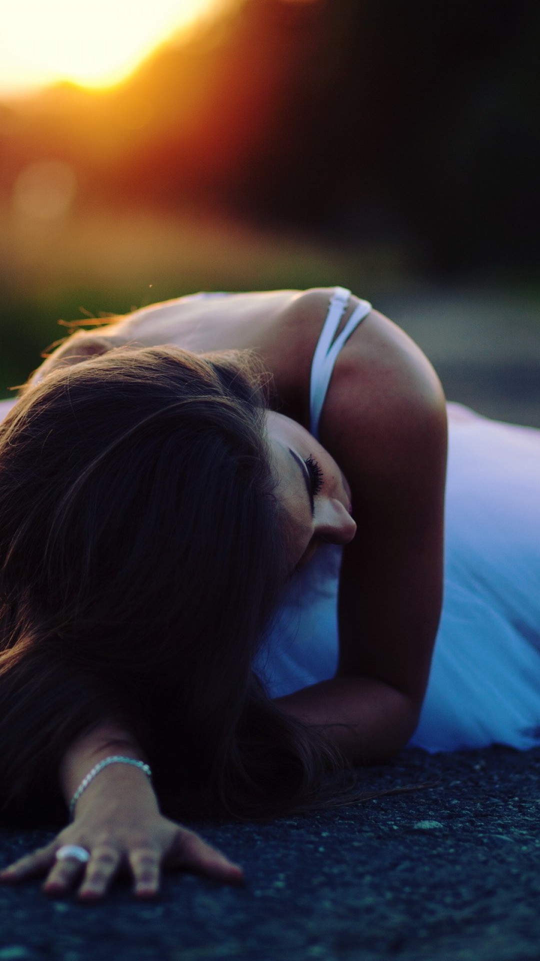 1080x1920   Sia- Suitcase Ballerina HD Wallpaper, доступных в разных размерах iPhone 6 / 6S Plus - HD Wallpaper - Wallpapers.net 