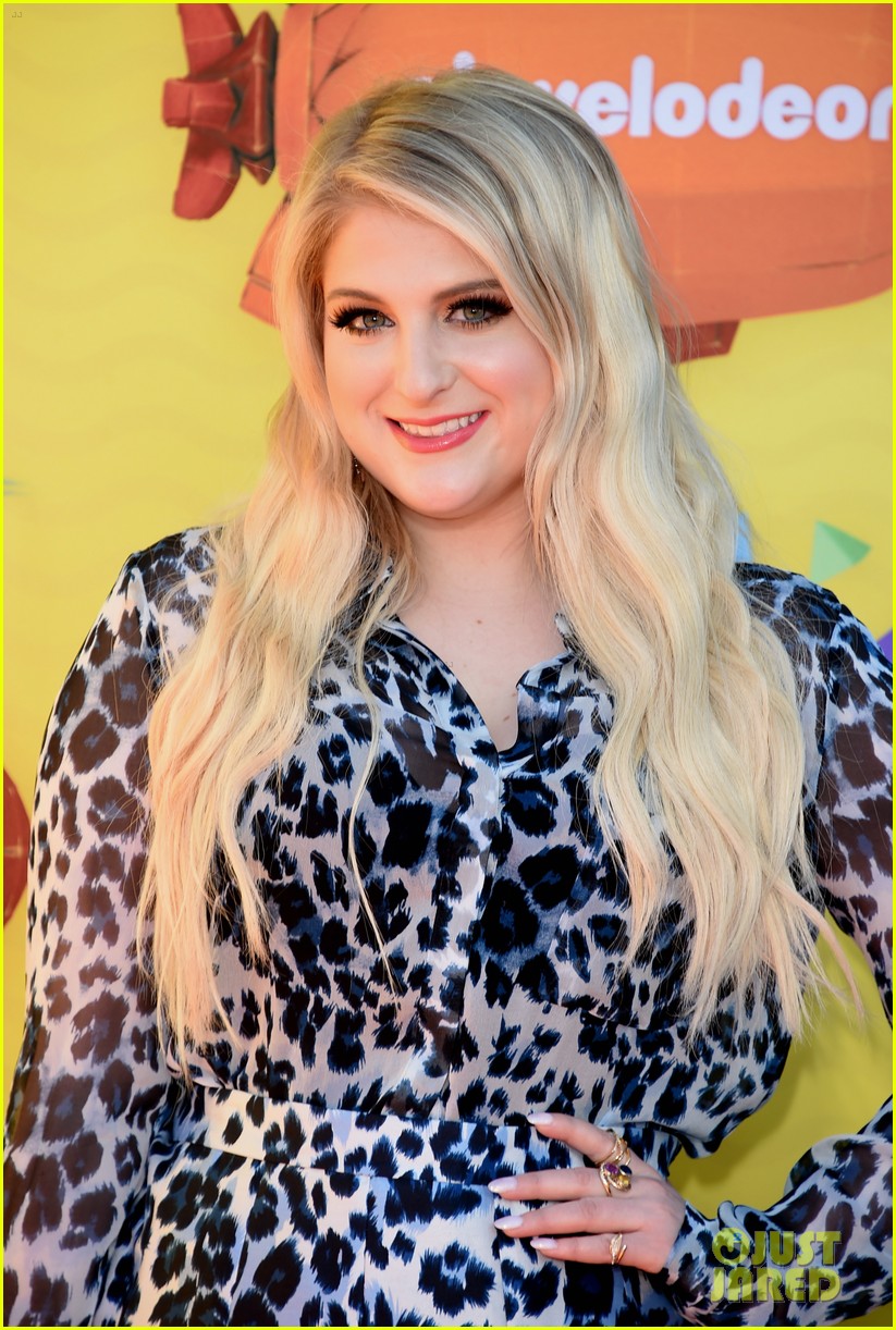 823x1222  1242x2688 Меган Трейнор Iphone XS MAX обои HD Музыка 4K обои Изображения и фон 