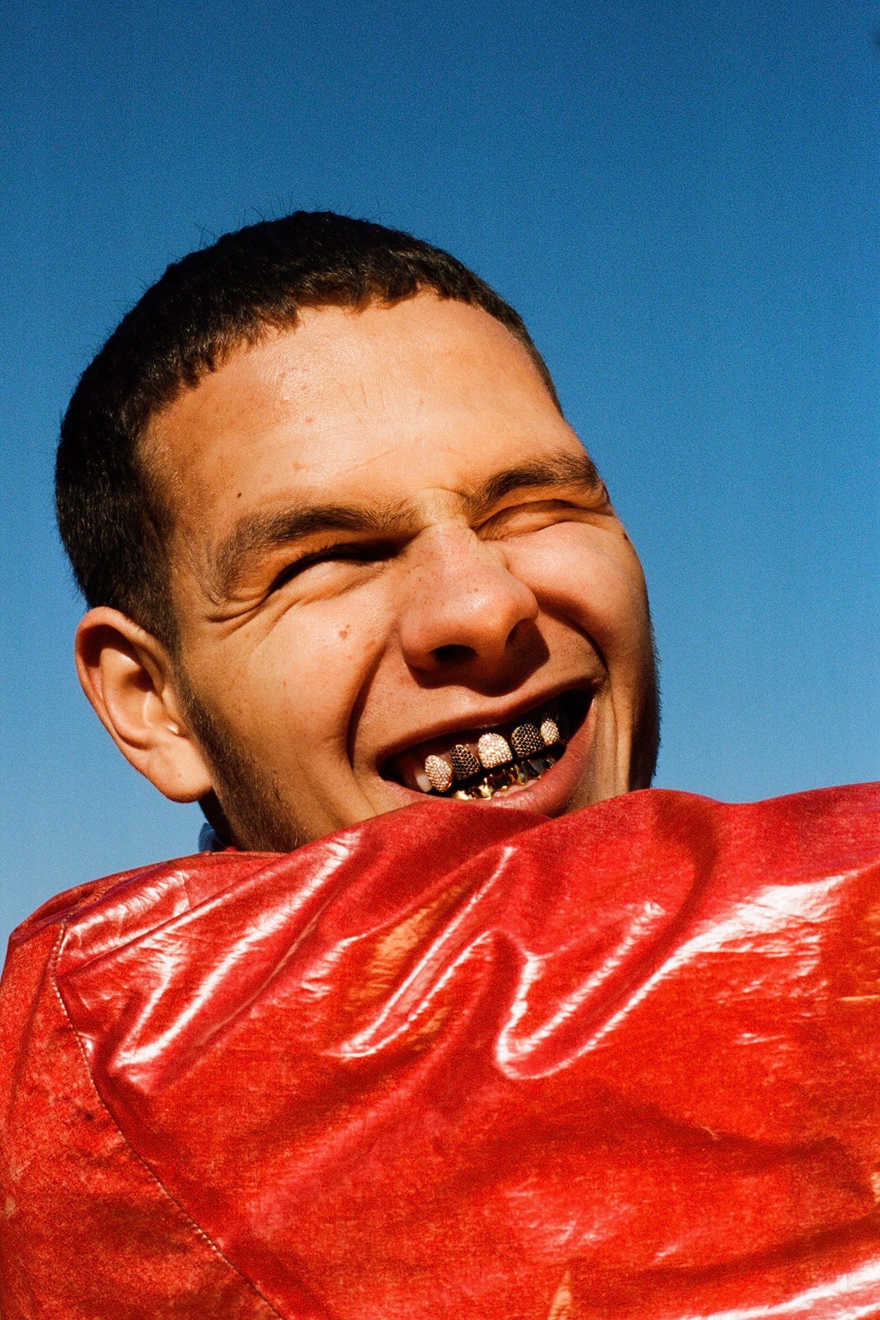 1280x1920   может кто-нибудь превратить это изображение slowthai в обои для my iphone8 plsss: hiphopwallpapers