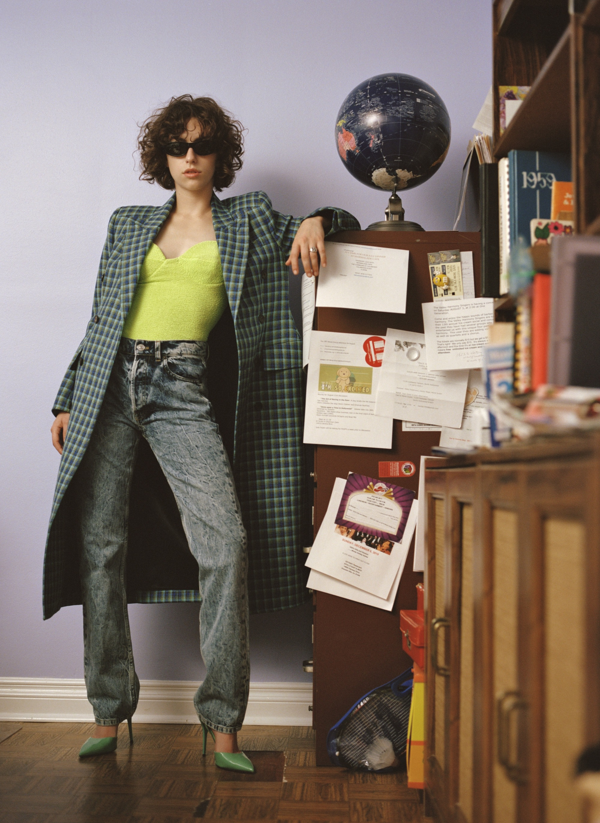 2000x2741   Страна чудес Обложка Крошка король Принцесса поддержит Гарри Стили в туре 