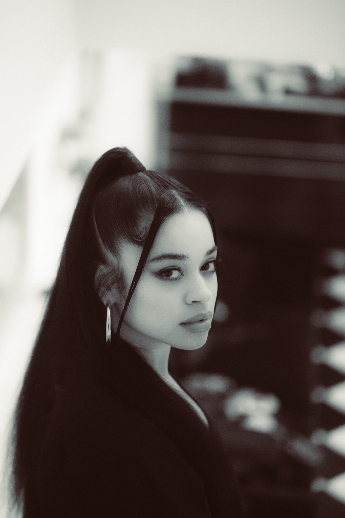 1364x2048   Обои Эллы Май - Лучшие бесплатные фоны Эллы Май - Доступ к обоям