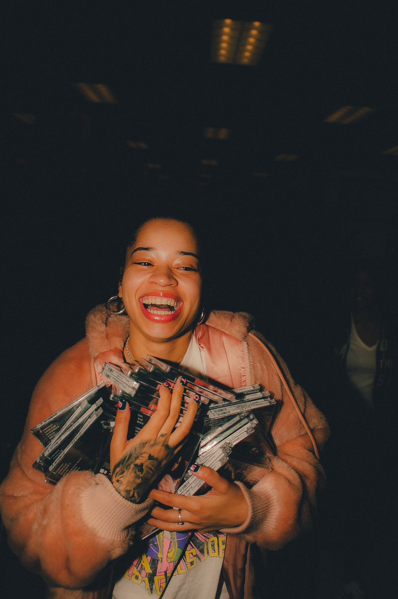 799x1200   Элла Май Обои для Android - Скачать APK