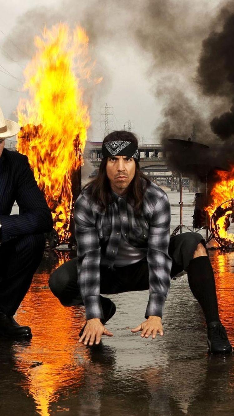 750x1334   Обои Red Hot Chili Peppers, опубликованные Сарой Пельтье