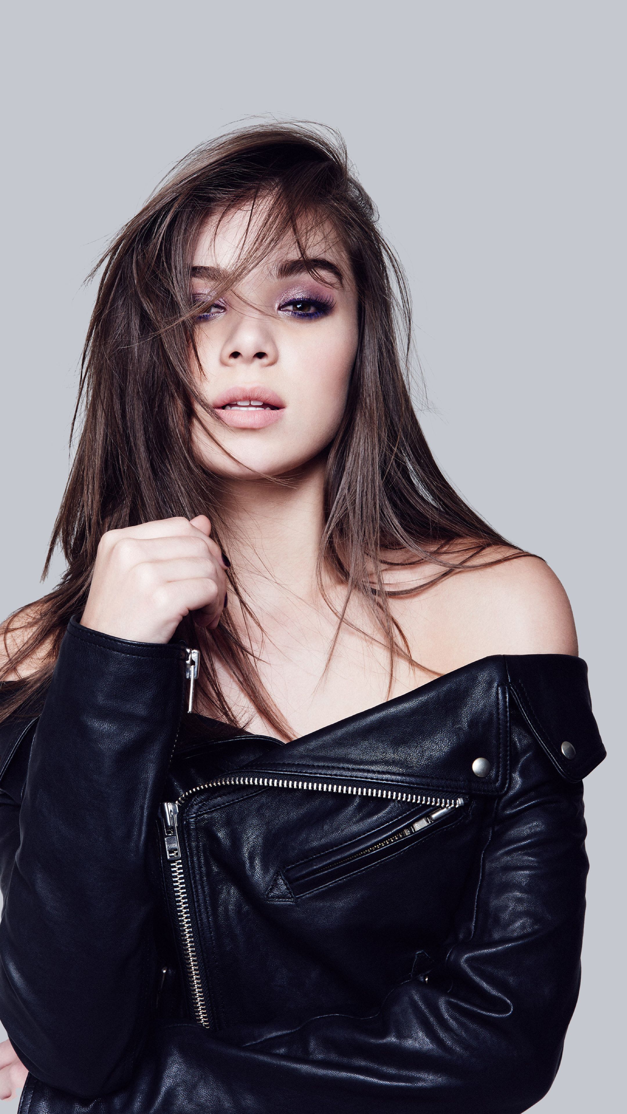 2160x3840   Хейли Стейнфельд, актриса 2018 720x1280 обои | Hailee steinfeld, Hailee Steinfeld style, Hailey steinfeld