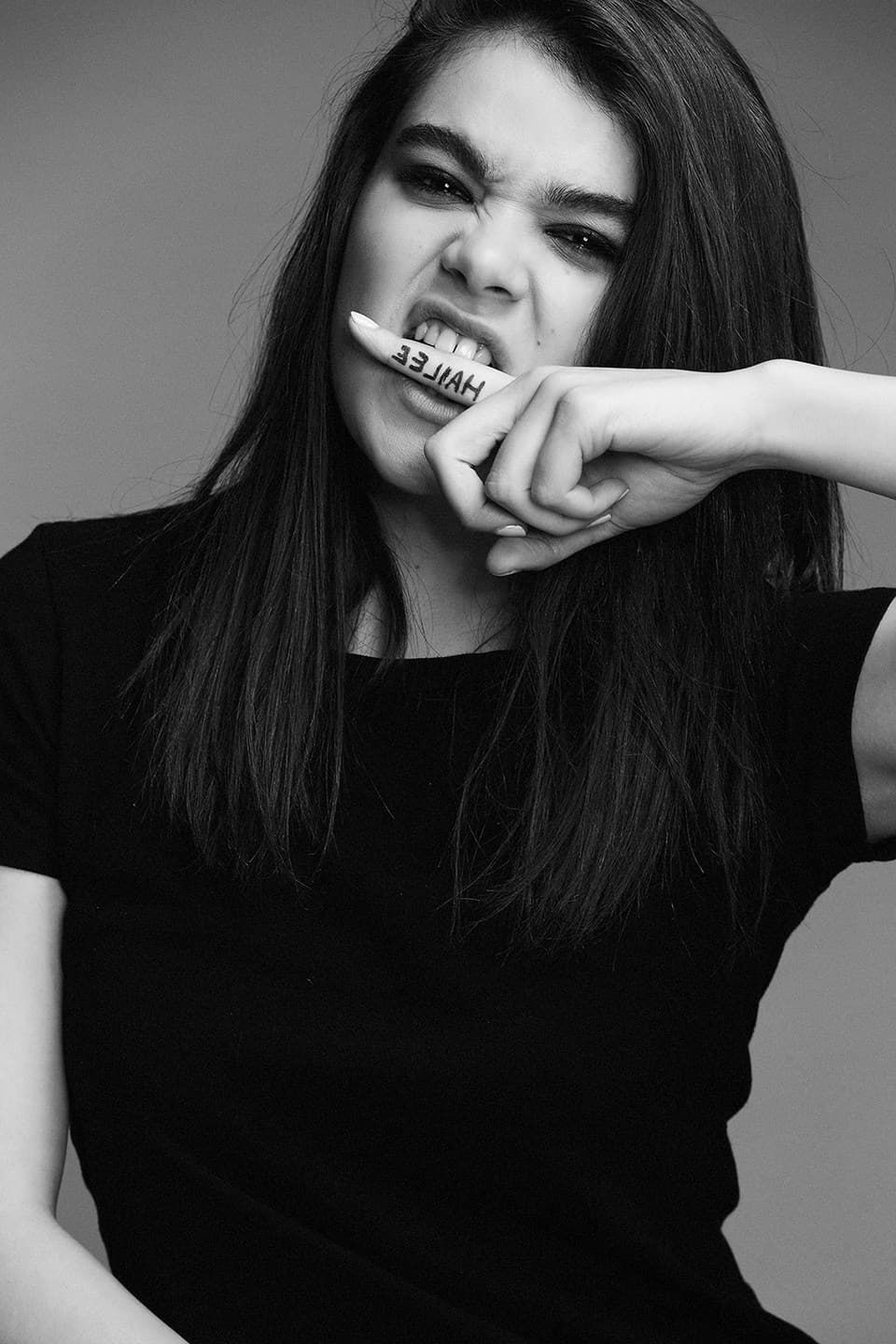 960x1440  Hailee Steinfeld, HD для Android - APK Download