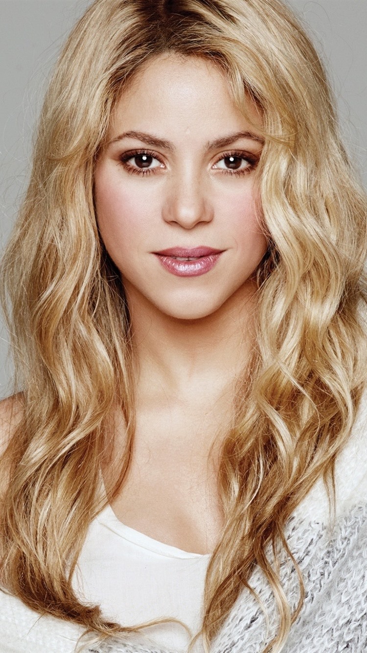 750x1334   Shakira 11 750x1334 iPhone 8/7/6 / 6S wallpaper background image image