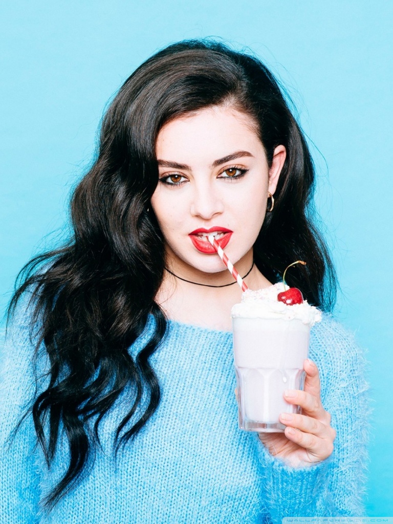 768x1024  Charli XCX Wallpapers - Обои Cave