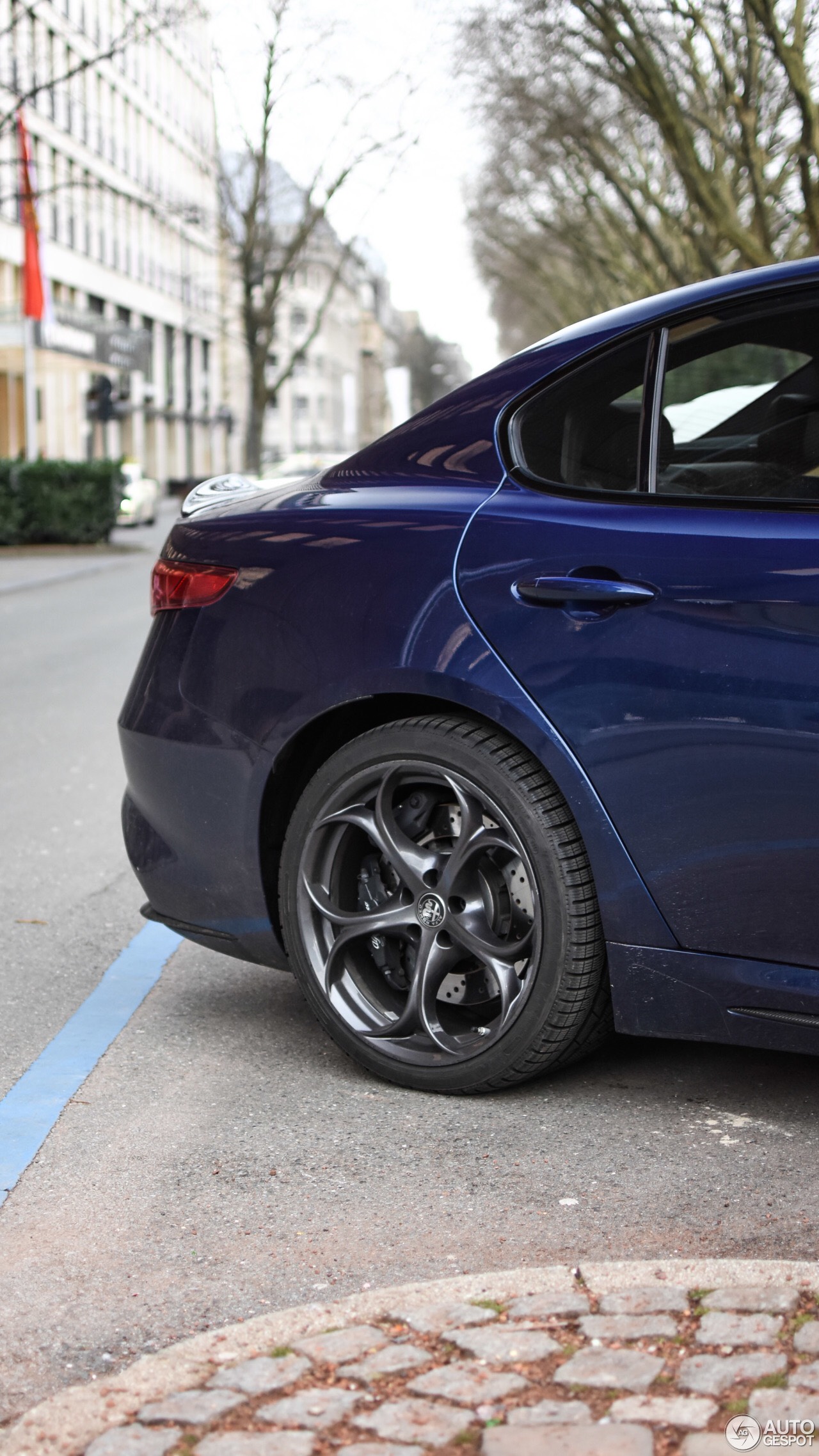 1280x2276   Iphone 7 Alfa Romeo Wallpaper Syn