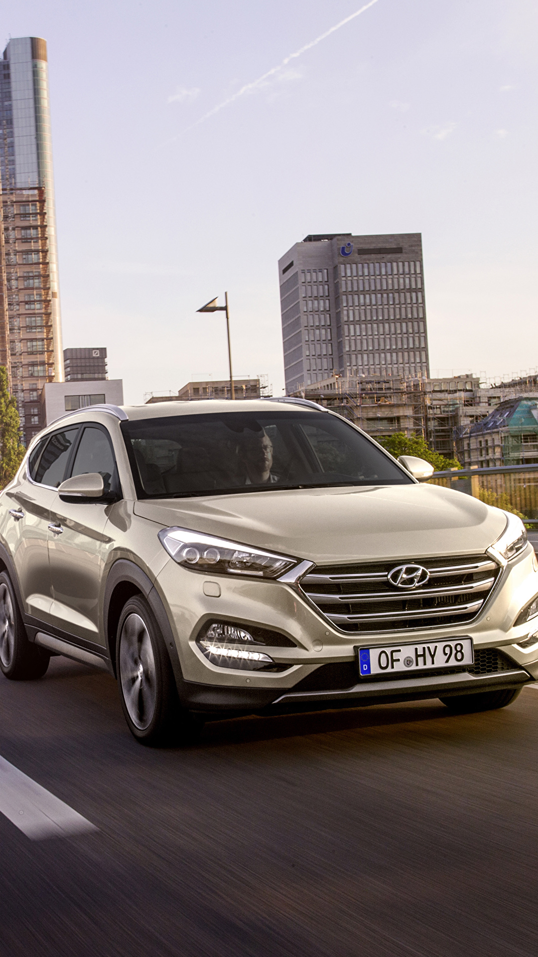 1080x1920  Photo Hyundai 2015 Tucson Roads moving Cars 1080x1920 