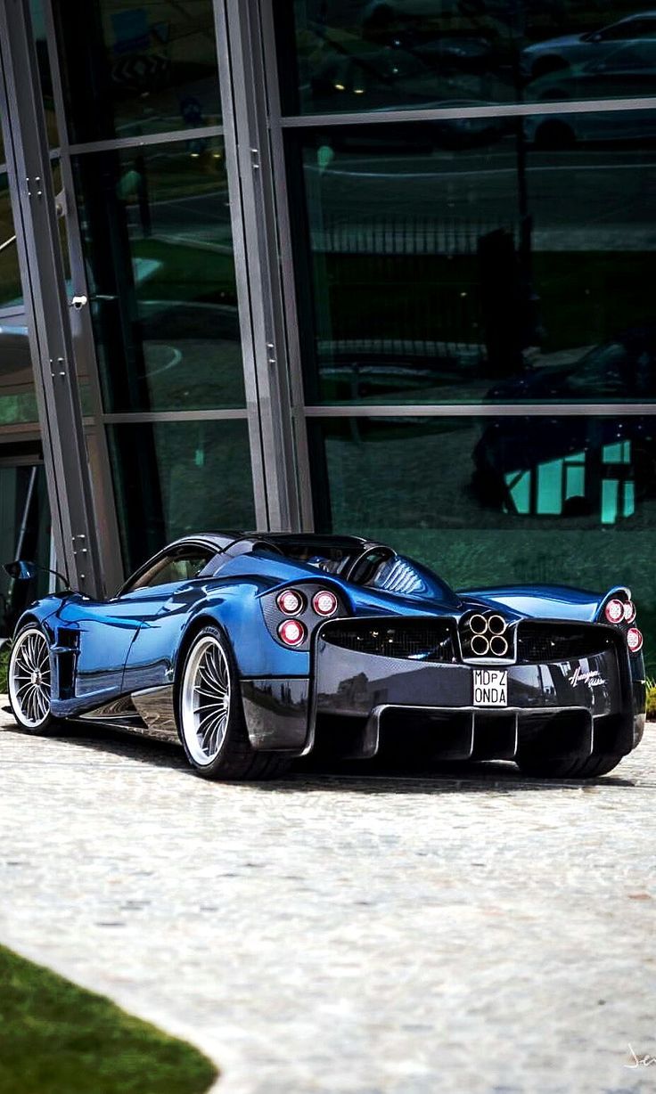736x1228  Pagani Huayra Roadster - | Pagani huayra Pagani Новые спортивные автомобили
