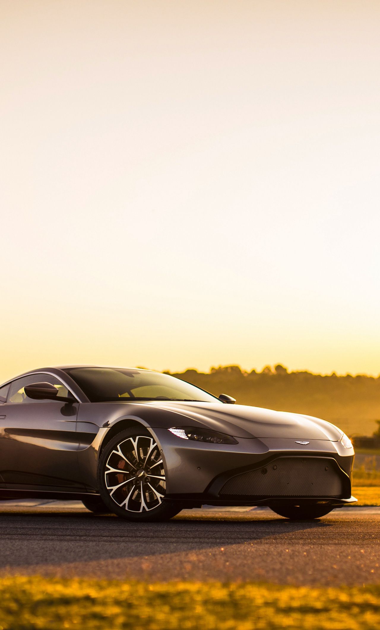 1280x2120  Aston Martin iPhone Wallpapers - Лучшие бесплатные фоны Aston Martin для iPhone - WallpaperAccess