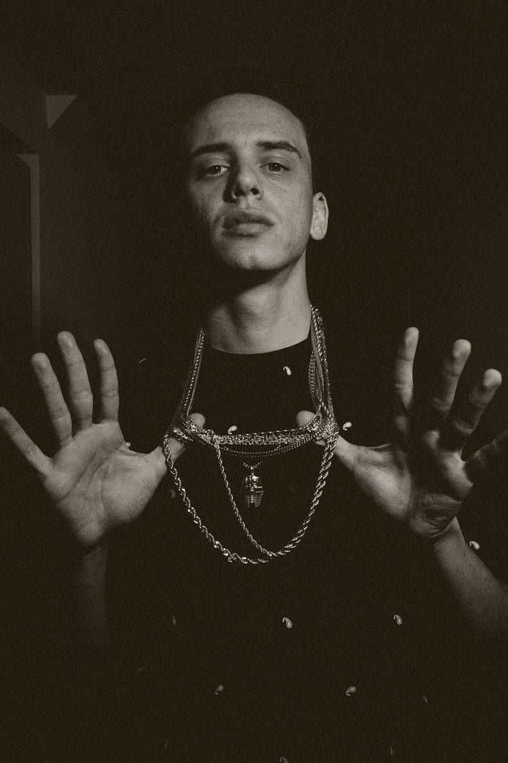 733x1100  Logic Rapper Wallpapers - Лучшие бесплатные фоны Logic Rapper - WallpaperAccess