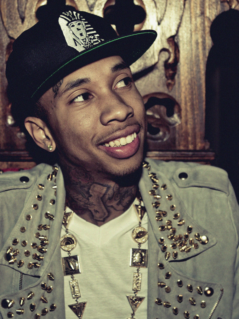 768x1024  Rainbow Wave Phone Wallpaper: Jaden