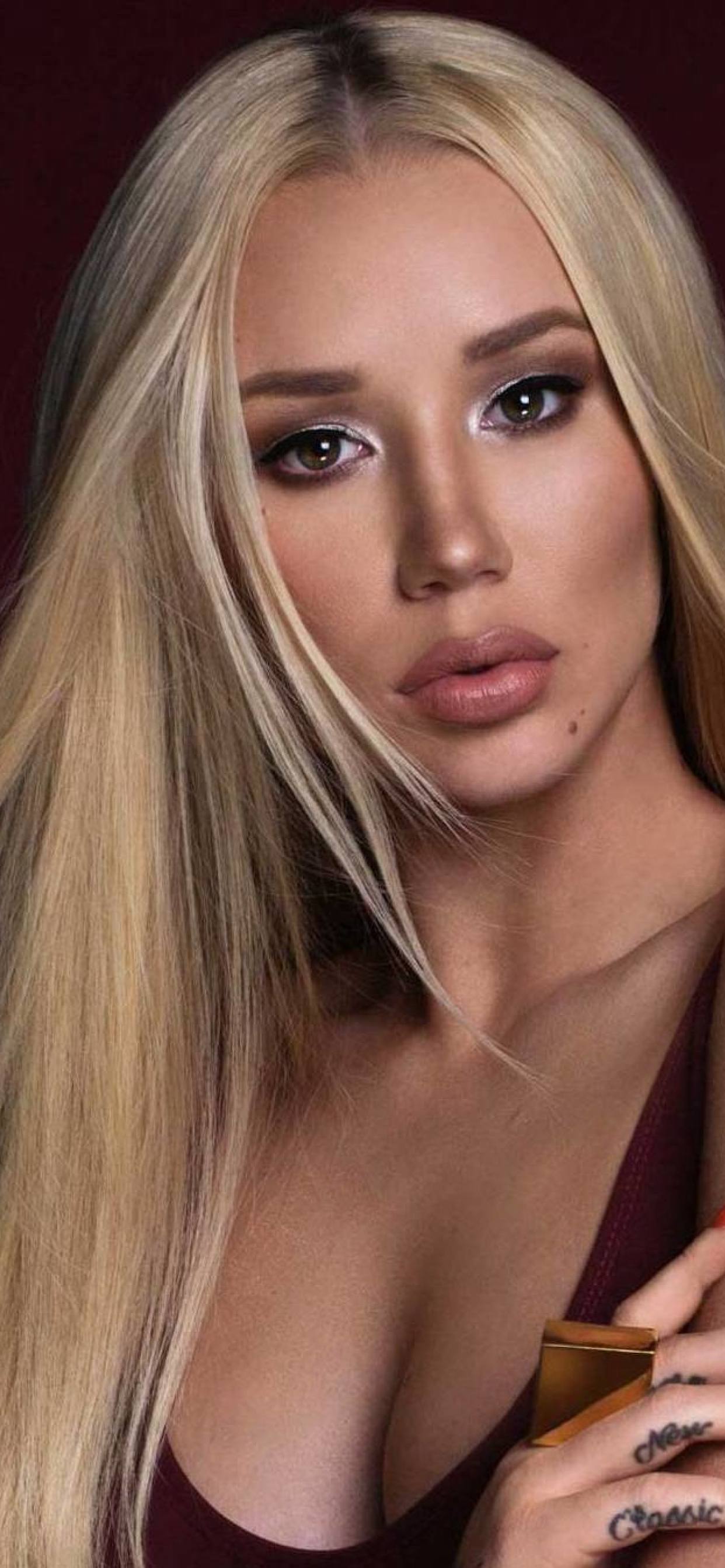 1242x2688   Обои Игги Азалия - 1242x2688 - Скачать HD обои - WallpaperTip