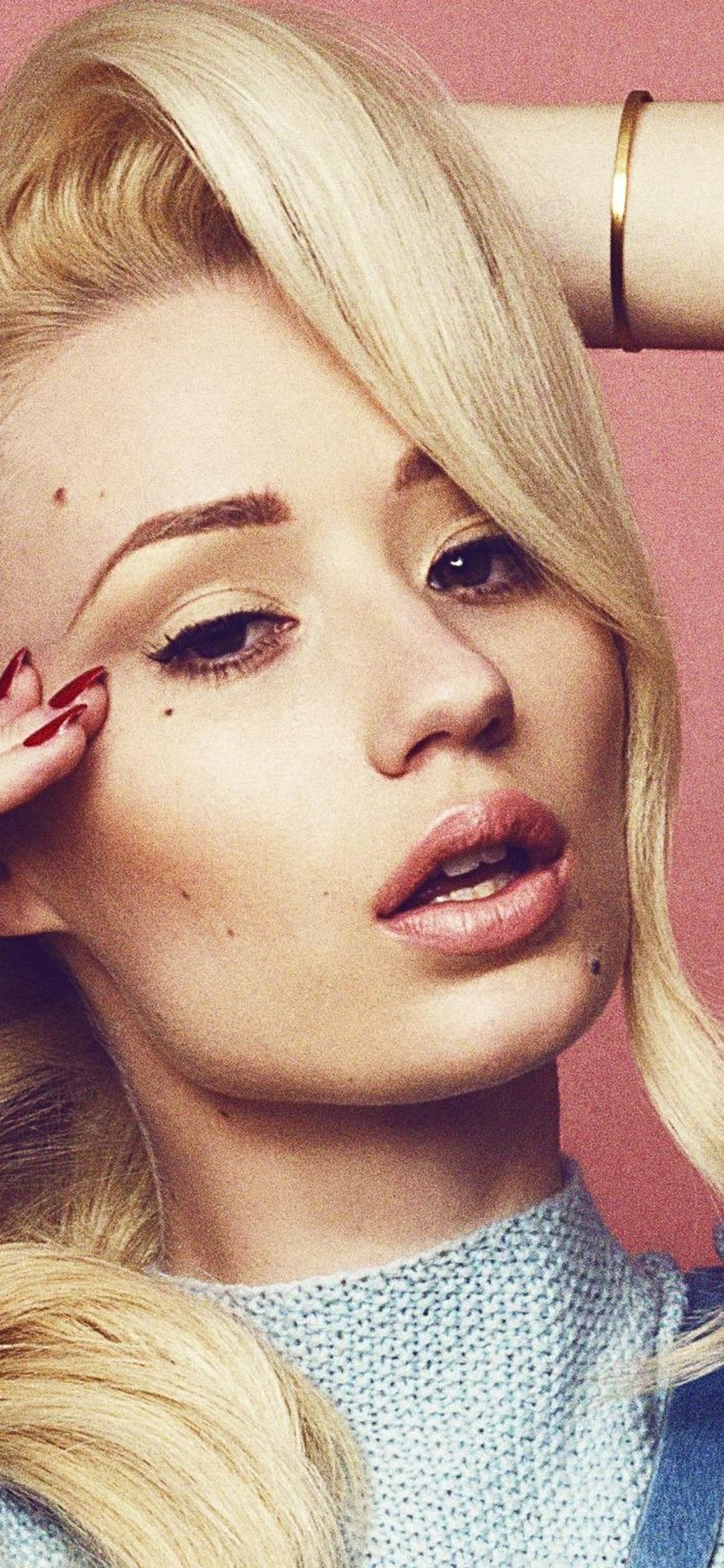 1125x2436   Игги Азалия Переключатель Музыкант Песенное Искусство - Мультфильм - Силуэт Прозрачный PNG