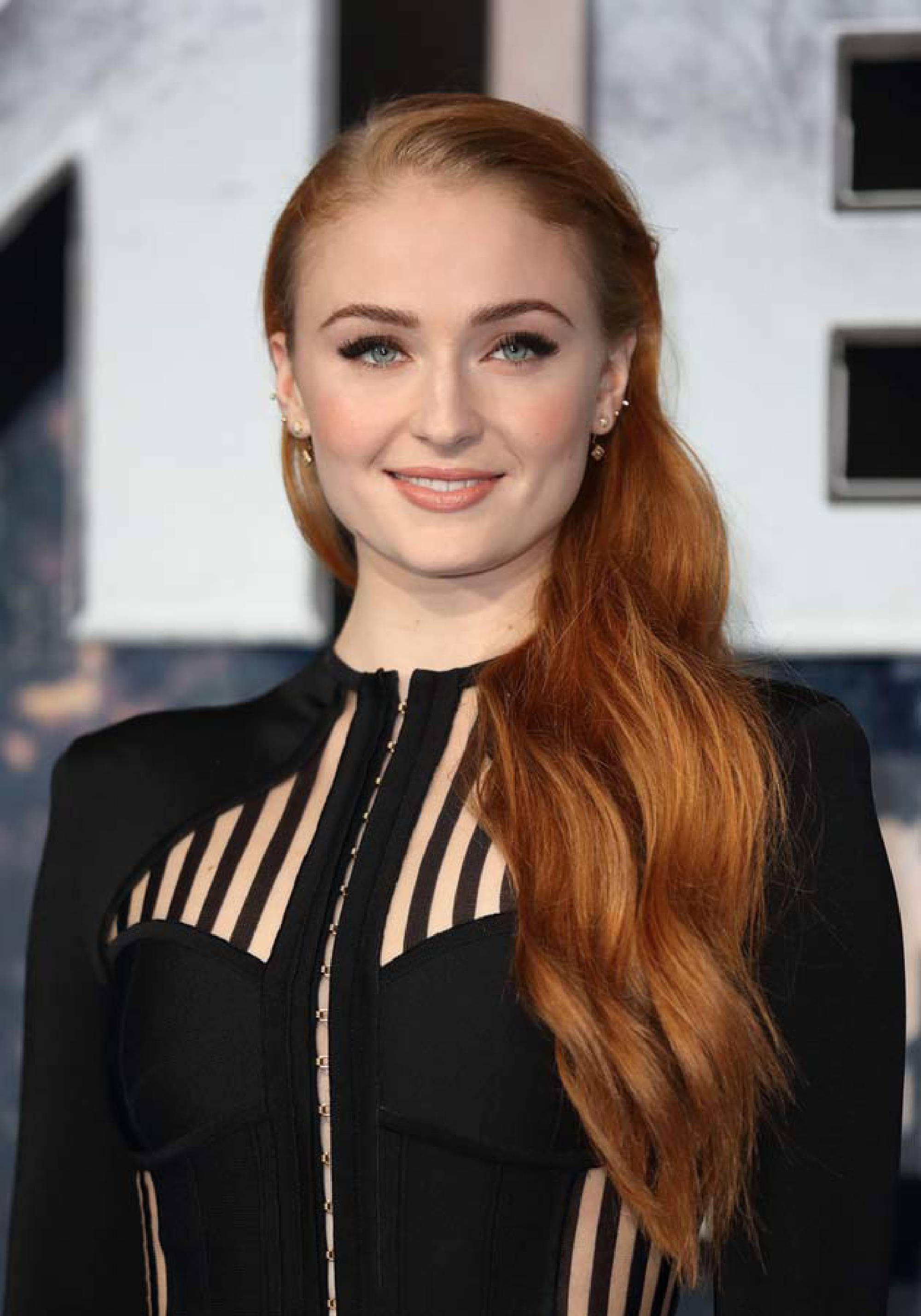 2000x2857  В рунете пытаются противостоять агитации за поправки в Конституцию — в ход  идут тиктоки мемы и маски в Инстаграме — Интернет на TJ