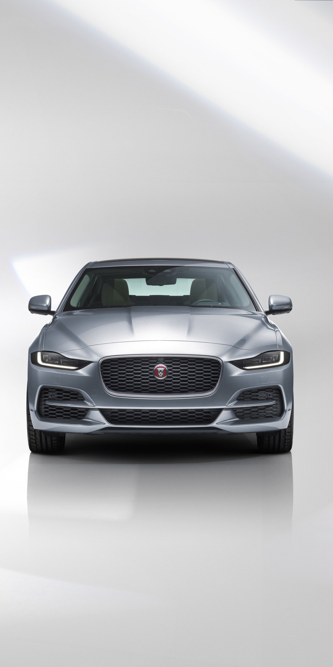 1080x2160   Транспортные средства / Jaguar XE (1080x2160) - ID обоев: 774956