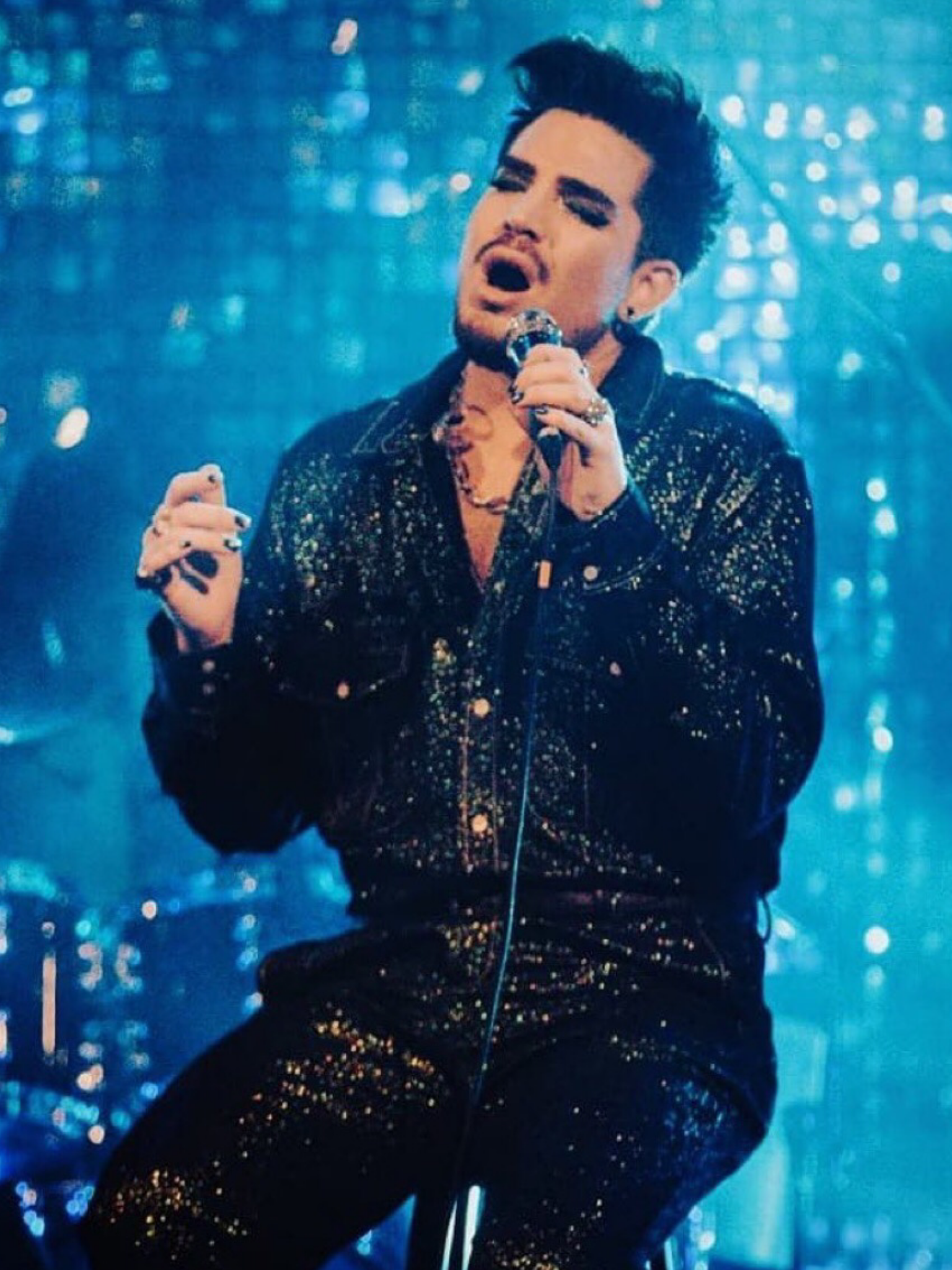 1536x2048  LIVE: Queen + Адам Ламберт (Калгари, AB) 26.06.14 | adamlambertlive