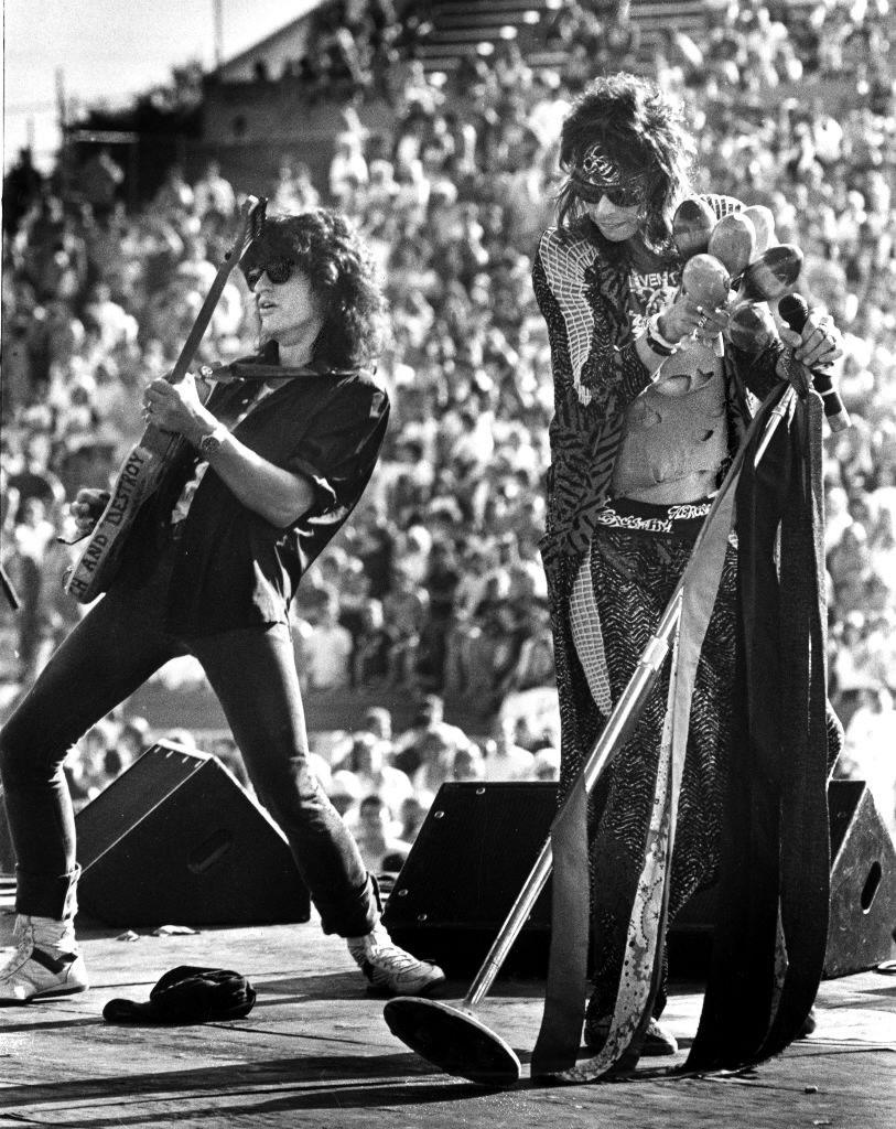 813x1024   Обои Стивена Тайлера - Обои Cave