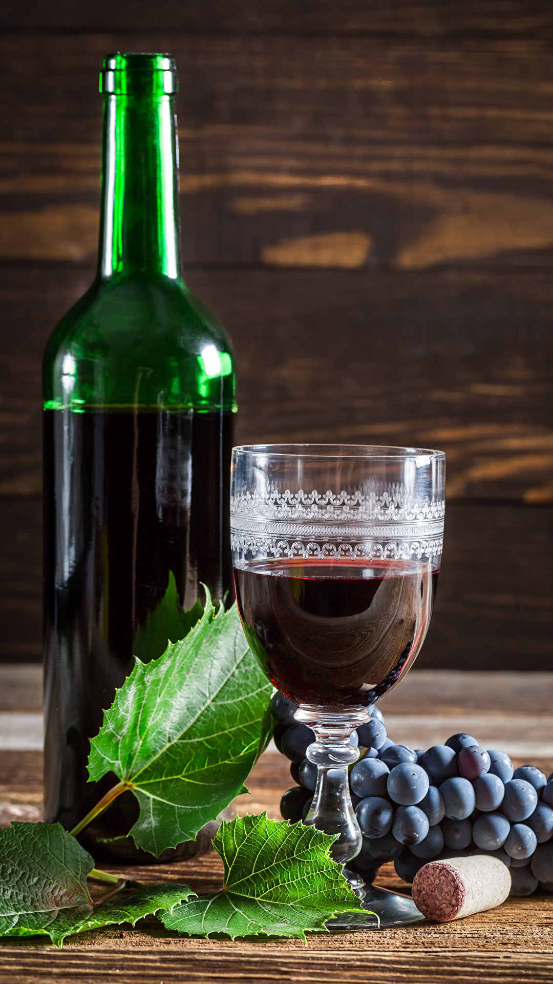 1080x1920   Картинки Лист Вино Виноград Еда бутылки Рюмка 1080x1920