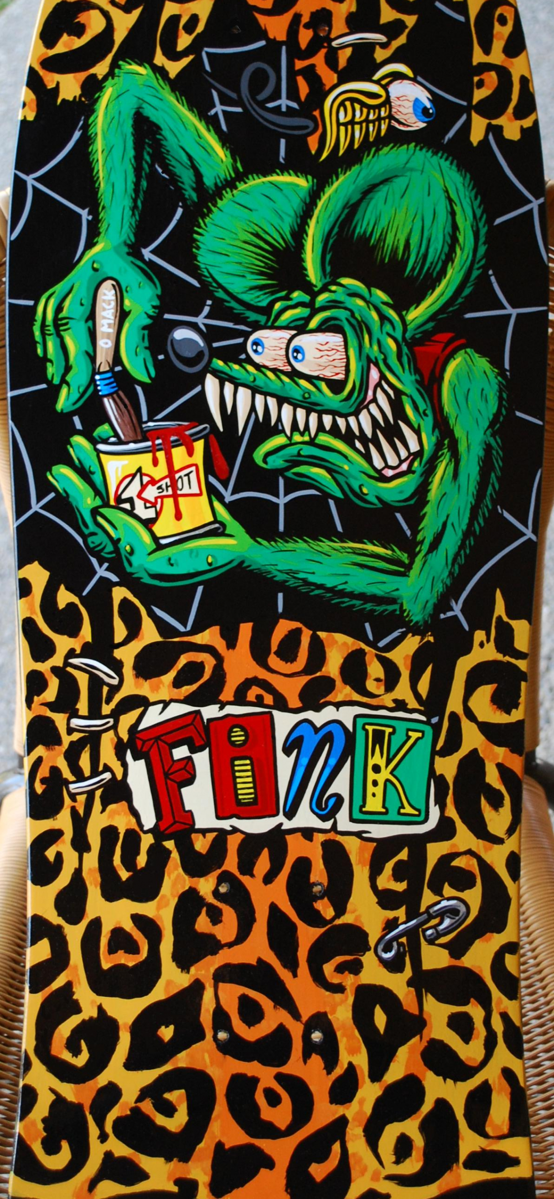 1125x2436   Скачать бесплатно Pin Rat Fink Wallpaper 10 из 39 голосов 1 40 [1192x3556] для рабочего стола Mobile \ u0026 Планшет | Исследуйте 69+ обоев Rat Fink | Обои для рабочего стола Rat Fink 