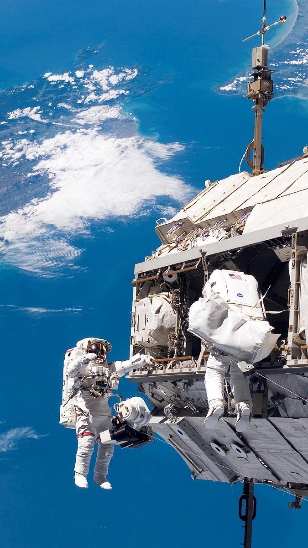 1080x1920  Space Station - Лучшие бесплатные фоны космических станций - WallpaperAccess