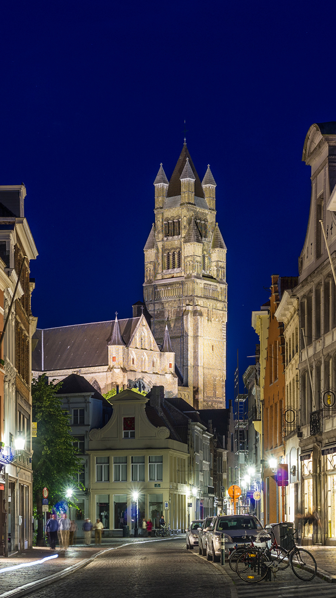 1080x1920   Обои Города Бельгия Брюгге Уличные фонари Ночь 1080x1920