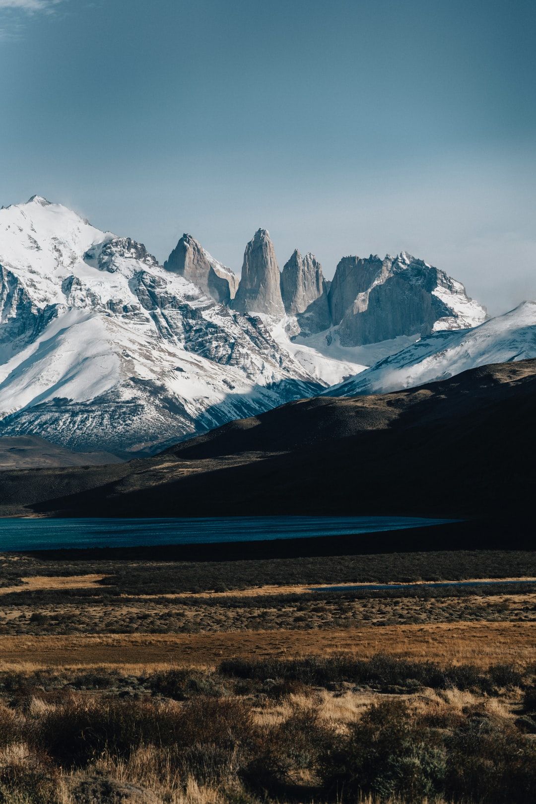 1080x1620   Национальный парк Торрес-дель-Пайне Пуэрто-Наталес и Пунта-Аренас, Чили. Загрузите эту фотографию Random Institute на Unsp… в 2020 году | HD обои на телефон Фото Снежная гора
