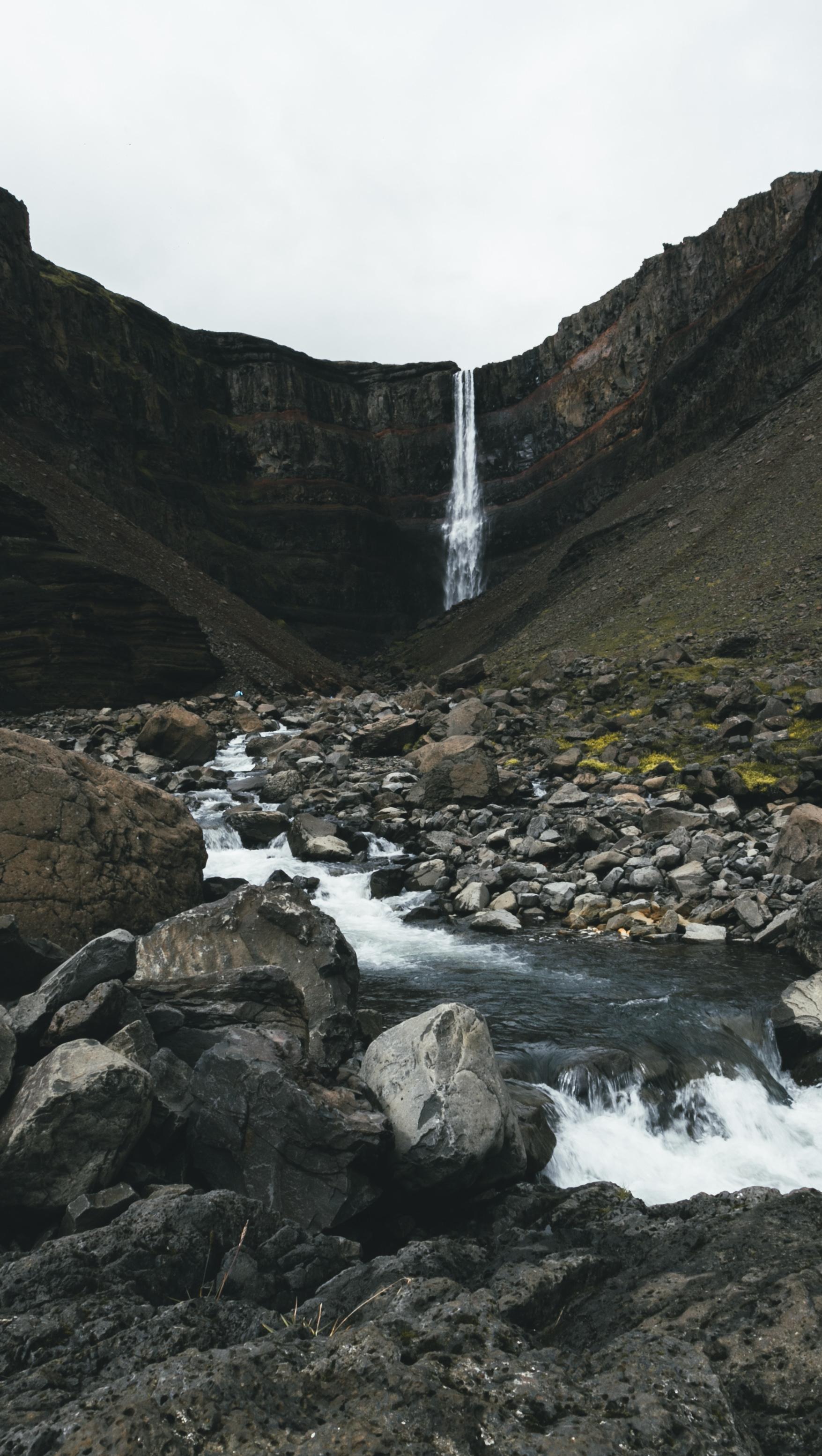 1755x3108  Nice обои для вашего мобильного телефона @Hengifoss Iceland [1755 × 3108]: EarthPorn