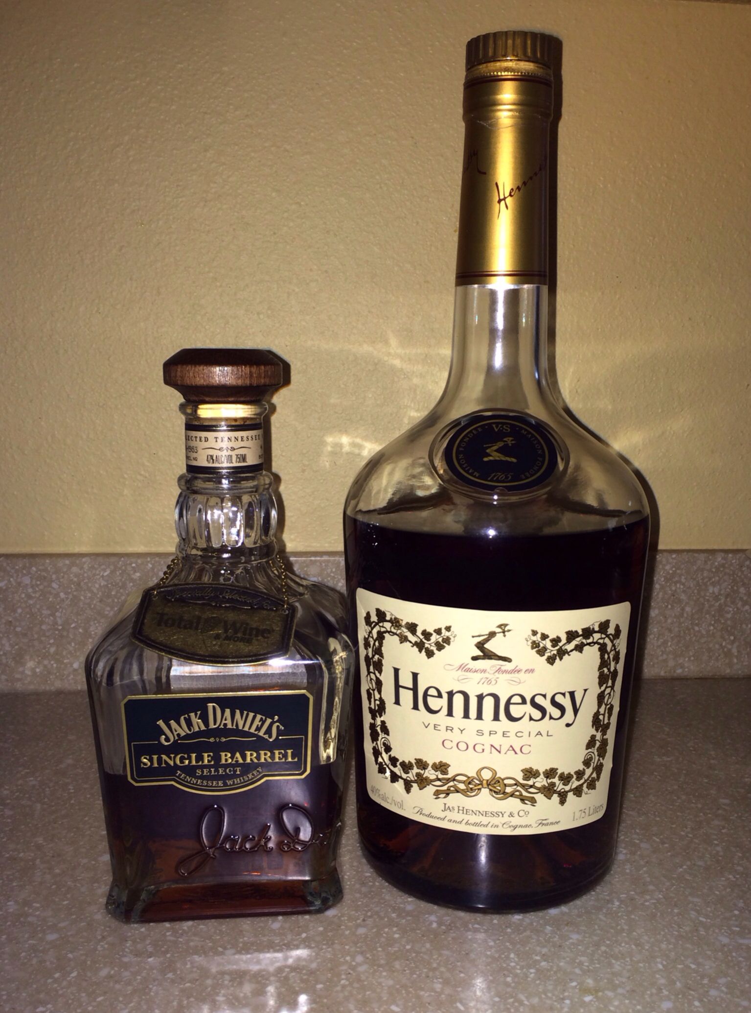 1535x2069   Джек Дэниэлс и Хеннесси | Happy drink Алкоголь эстетические обои Hennessy