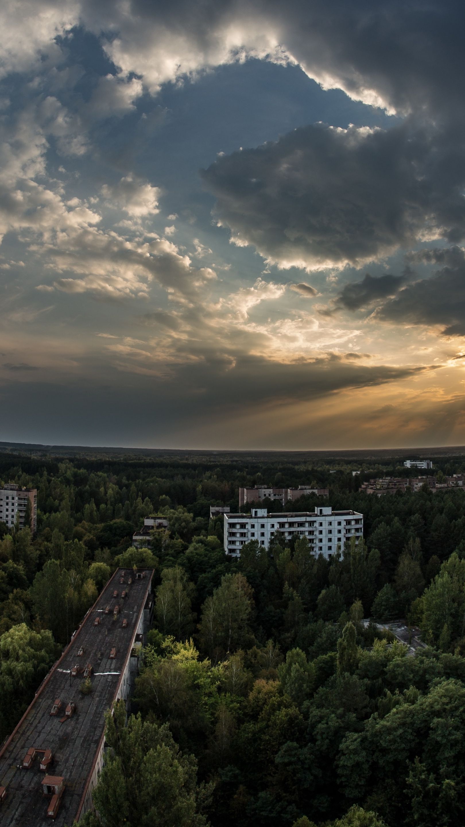 1620x2880  Wallp4k - Город | Чернобыльская фотография «Рыбий глаз» Город