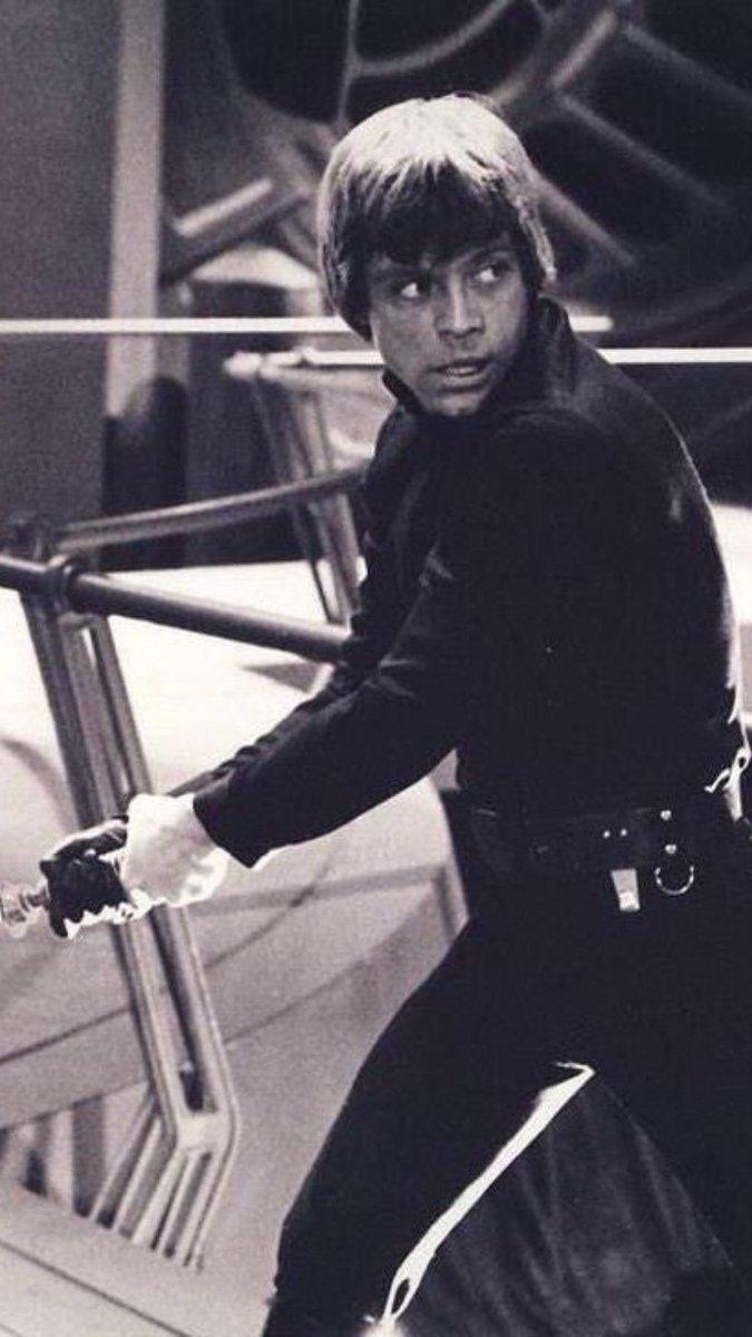 675x1200   Звездные войны Возвращение джедая на световых мечах Дуэль Дарт Вейдер Люк Скайуокер Император Палпат… | Плакат трилогии Звездных войн Плакаты фильмов Звездных войн Трилогия Звездных войн